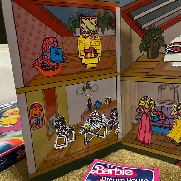 The Barbie Dream House Colorforms Play Set, Colorforms Classics Retro Replay Ed - Picture 4 of 7